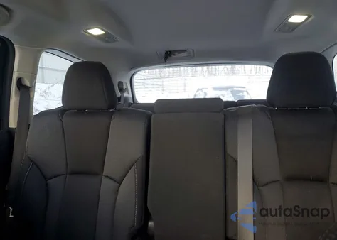 2019 Subaru Ascent Premium z USA, uszkodzony, nr VIN 4S4WMACD6K3444953